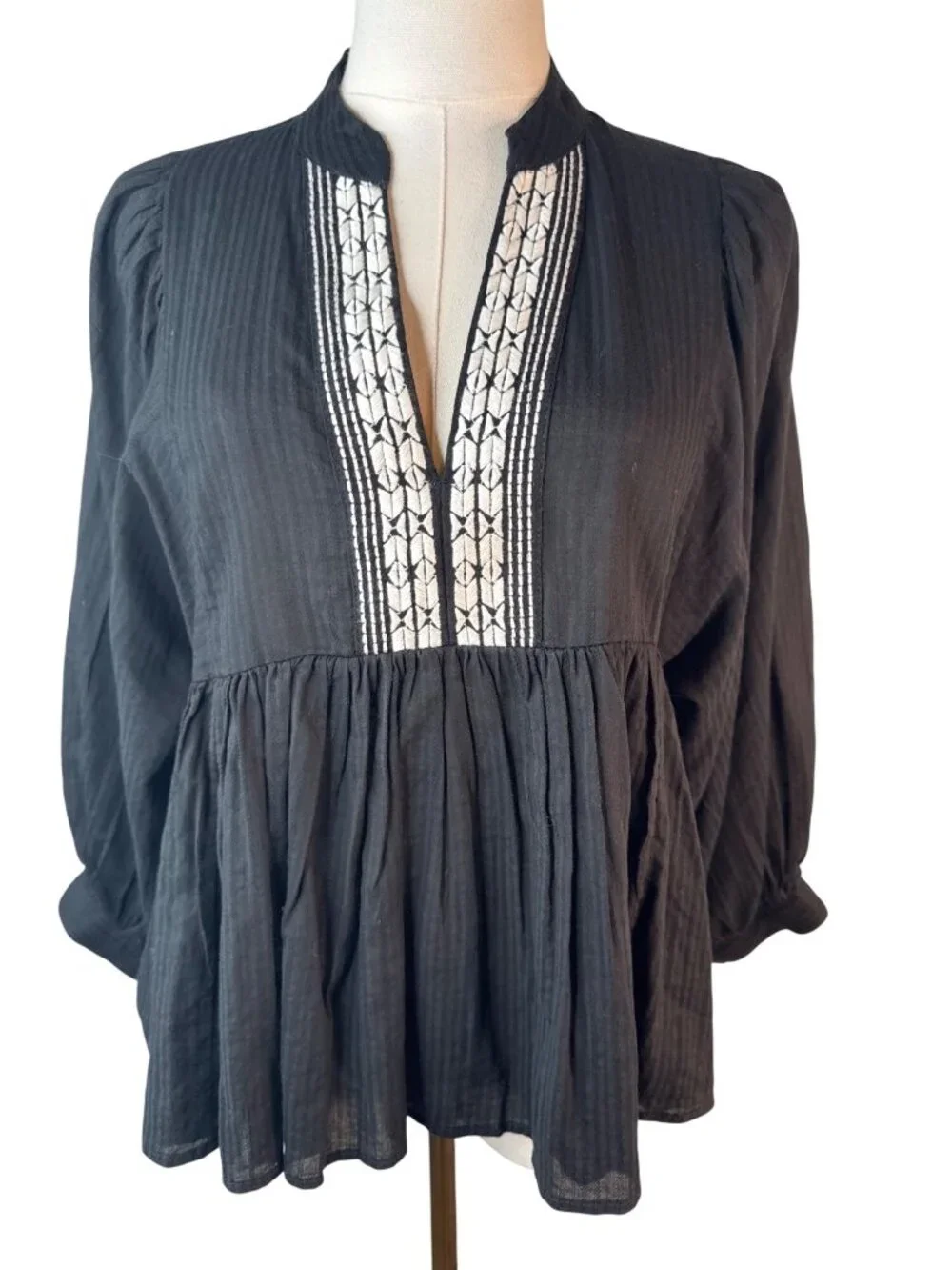Banana Republic lightweight breathable